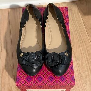 Tory Burch Blossom Floral Ballet Flats Size 9